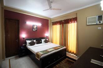 TG Stays Sector 1, Gurgaon 4